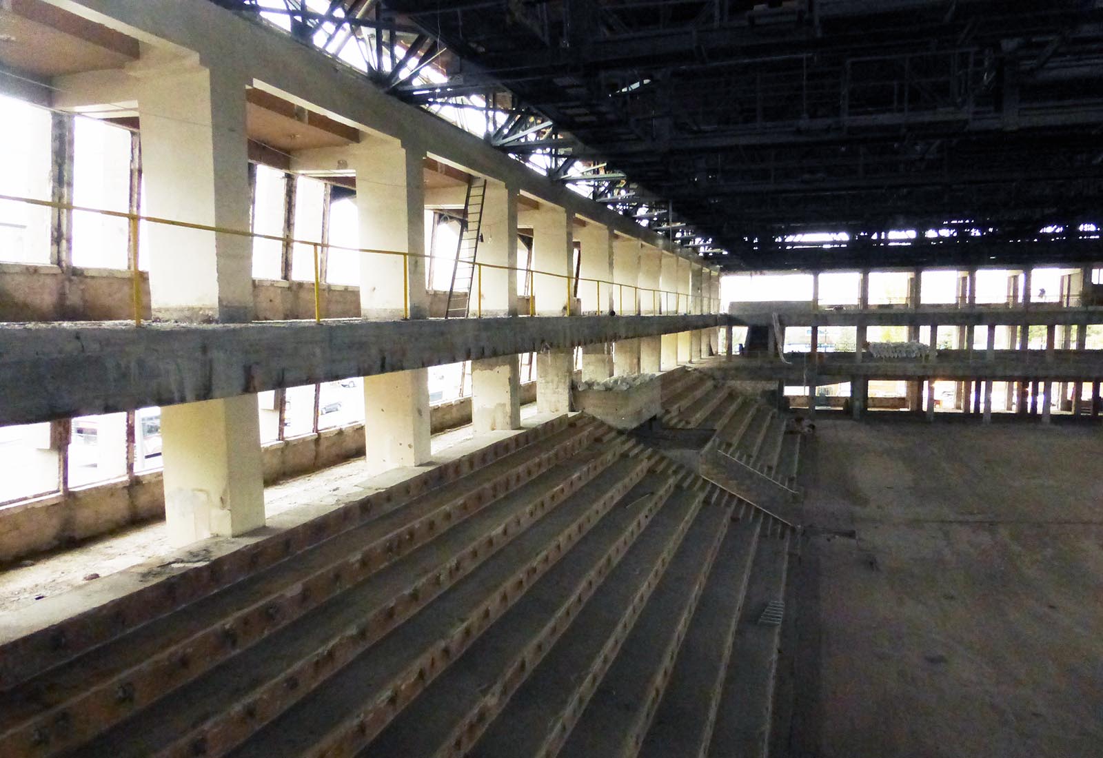 Baku sport hall - The grandstands after the demolitions