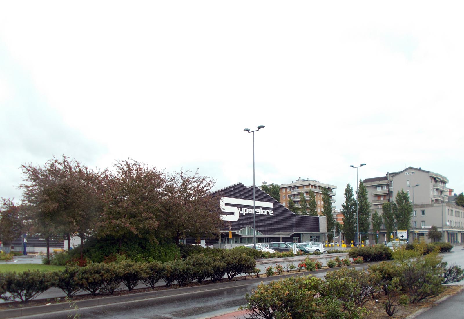 Esselunga mall Piacenza - View from via della Conciliazione