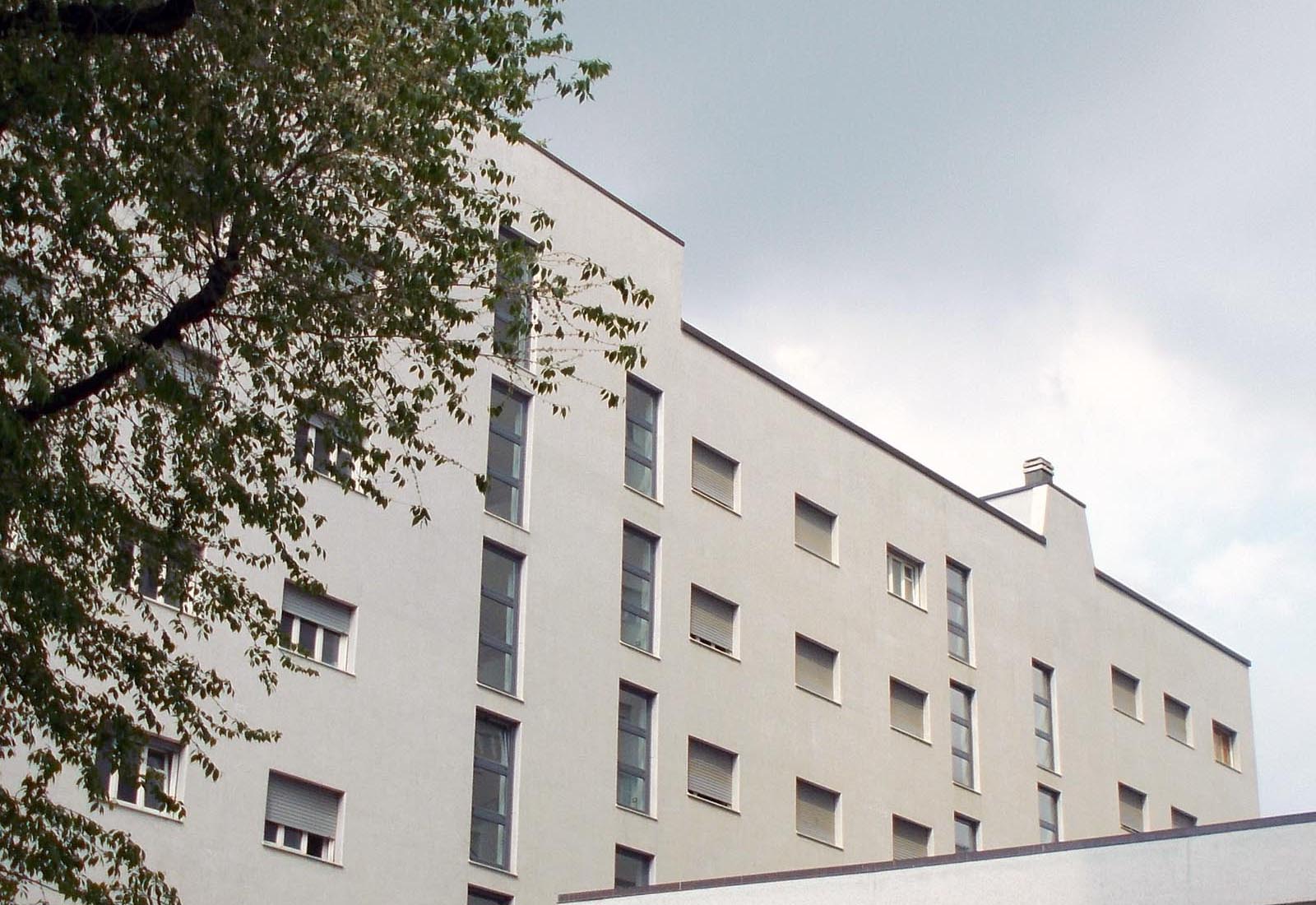 University residence in Corridoni street Milan - Facade of the graduate's house