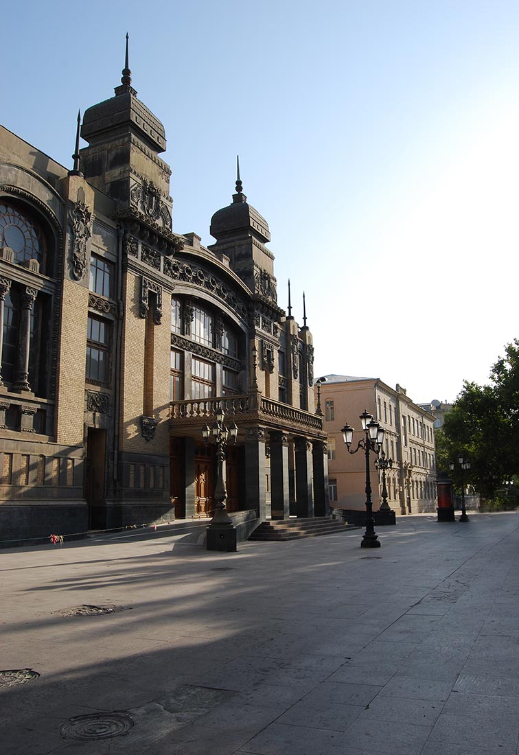 Baku Opera and Ballet Theatre - The south facade - Current situation