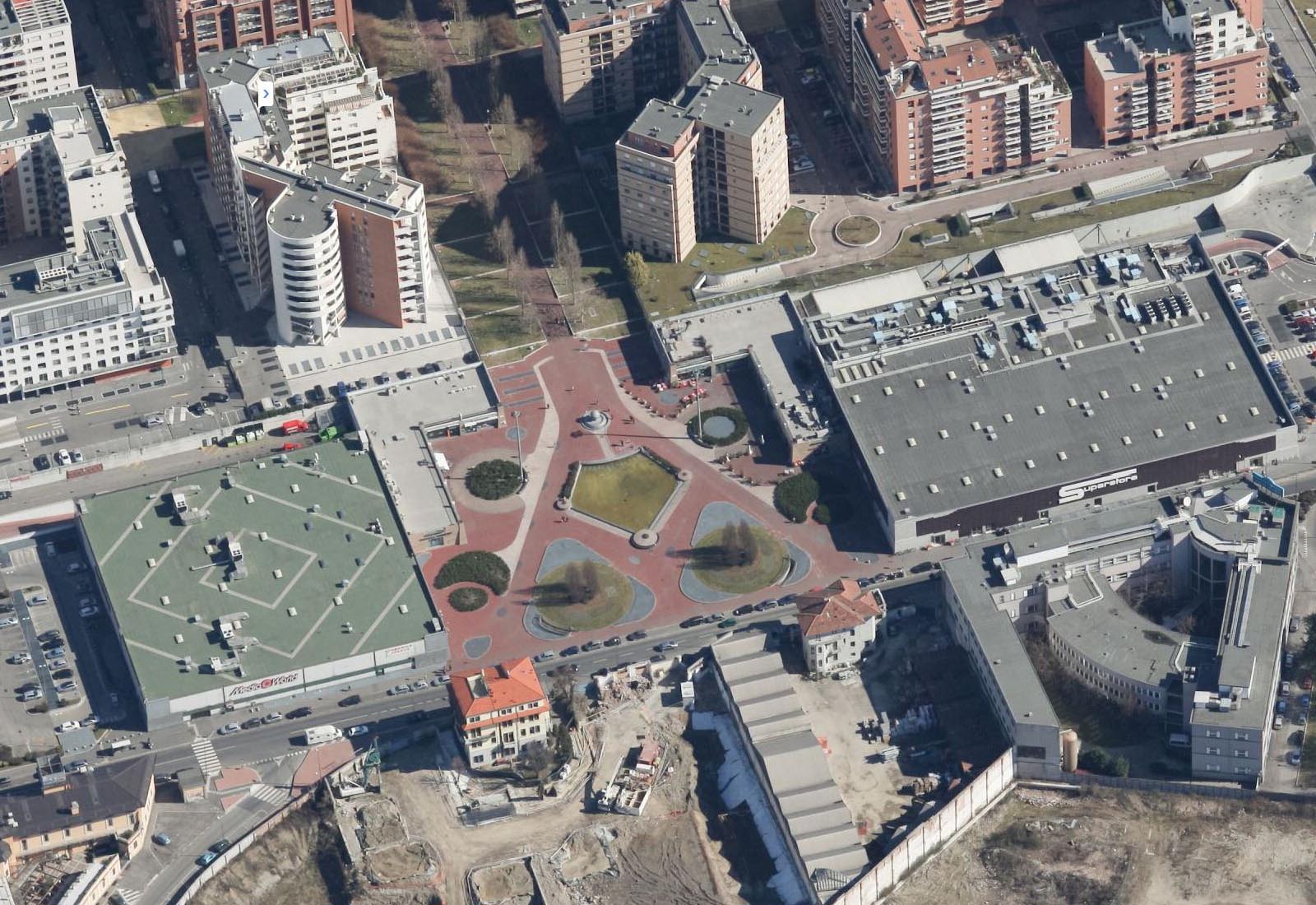 Shops in Vigili del fuoco square Milan - Aerial view