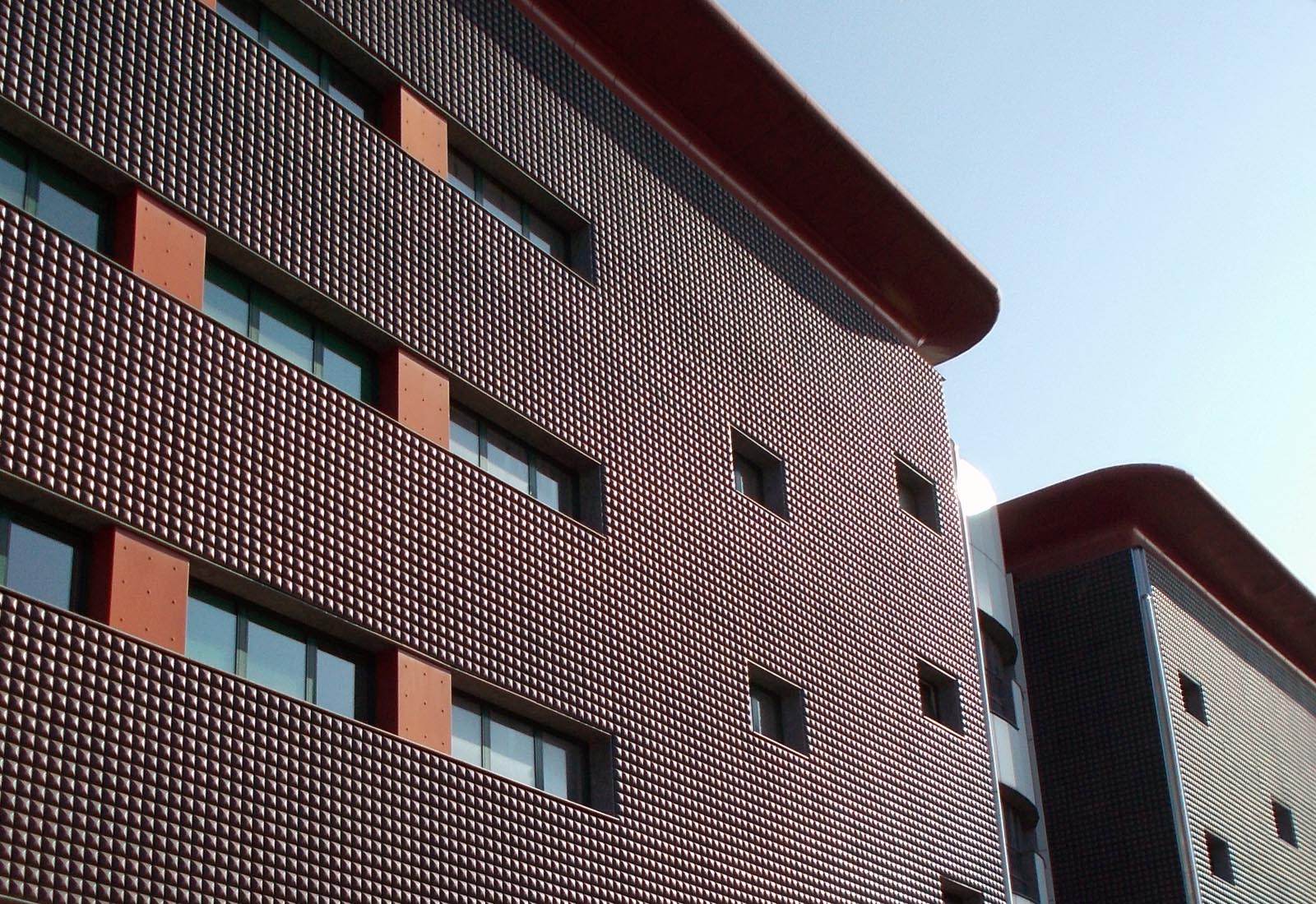 Building 22 Politecnico di Milano - The south facade