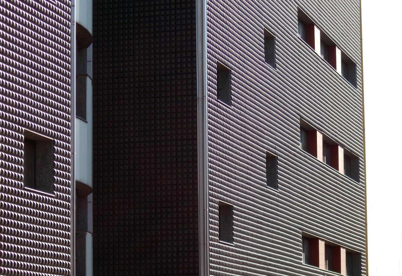 Building 22 Politecnico di Milano - Detail of the south facade