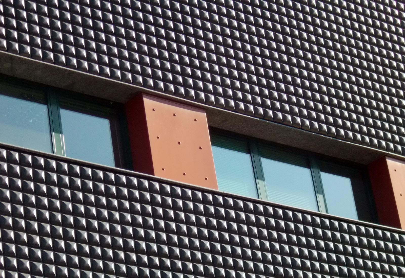 Building 22 Politecnico di Milano - Detail of the facade