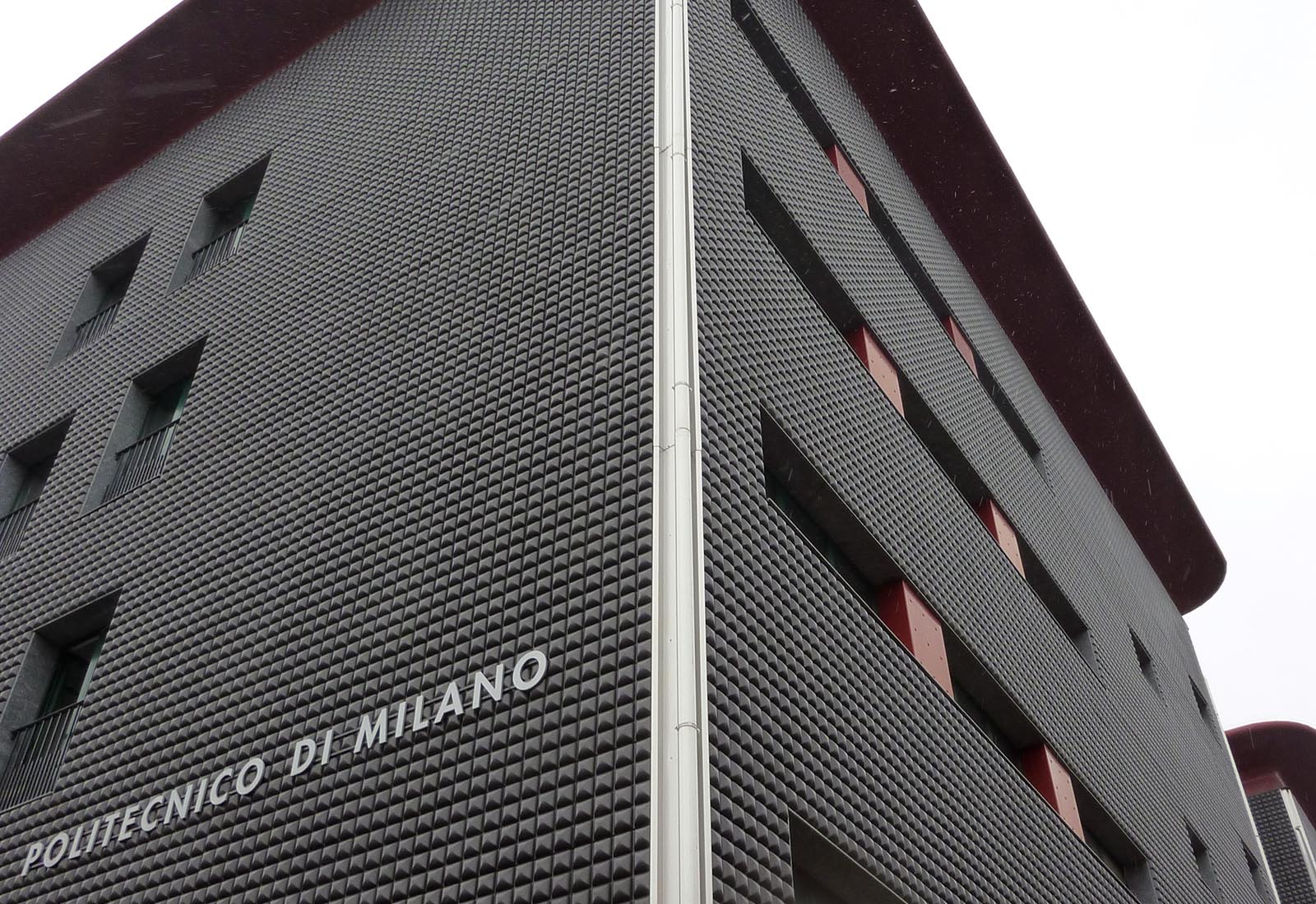 Building 22 Politecnico di Milano - Detail of the facade