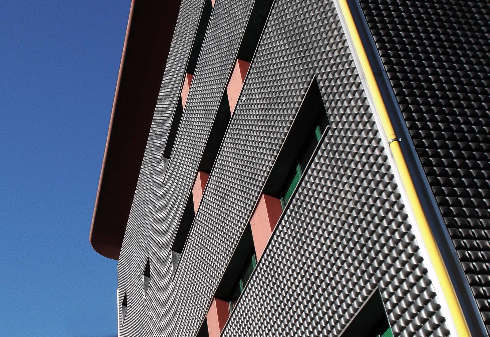 Building 22 Politecnico di Milano - Detail of the facade