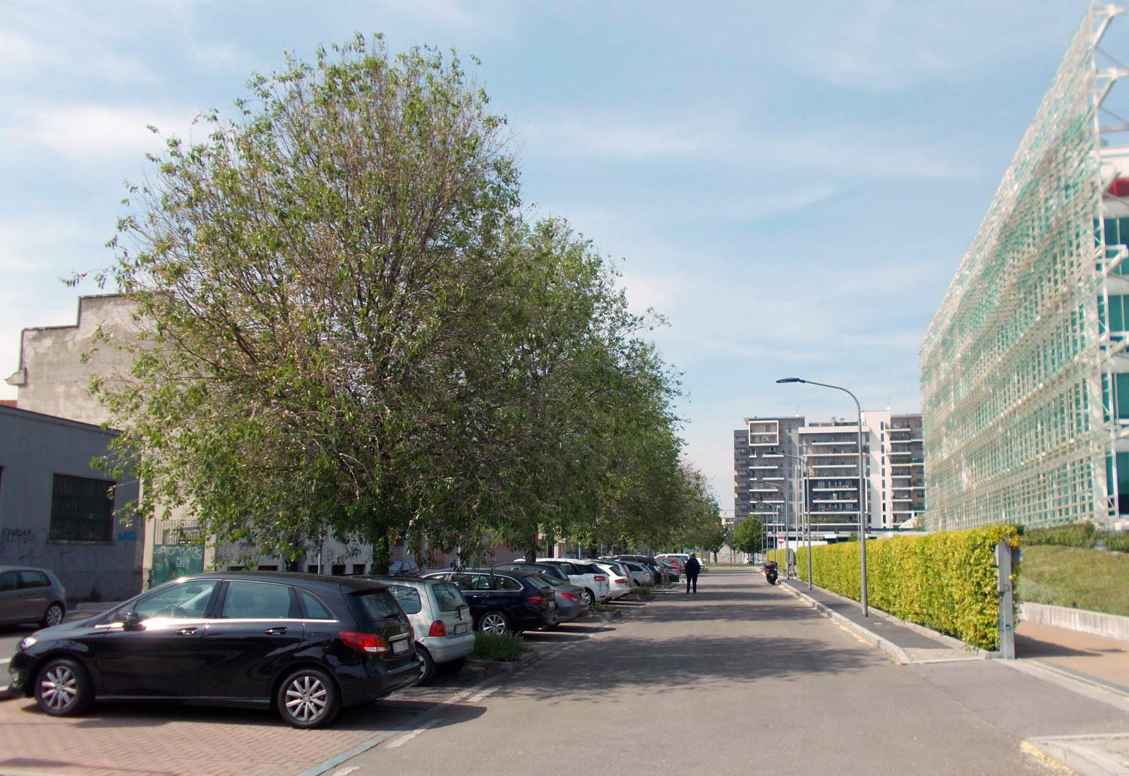 Parking lots in the Grazioli area Milan - View of the parking lot of via Cialdini