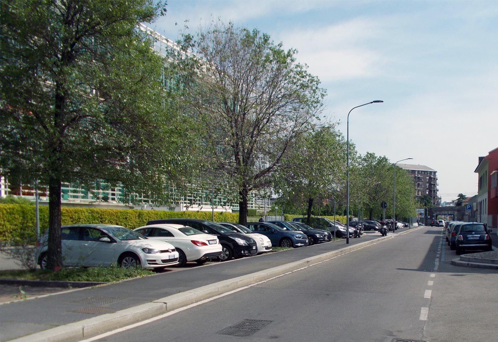 Parking lots in the Grazioli area Milan - View of the parking lot of via Cialdini