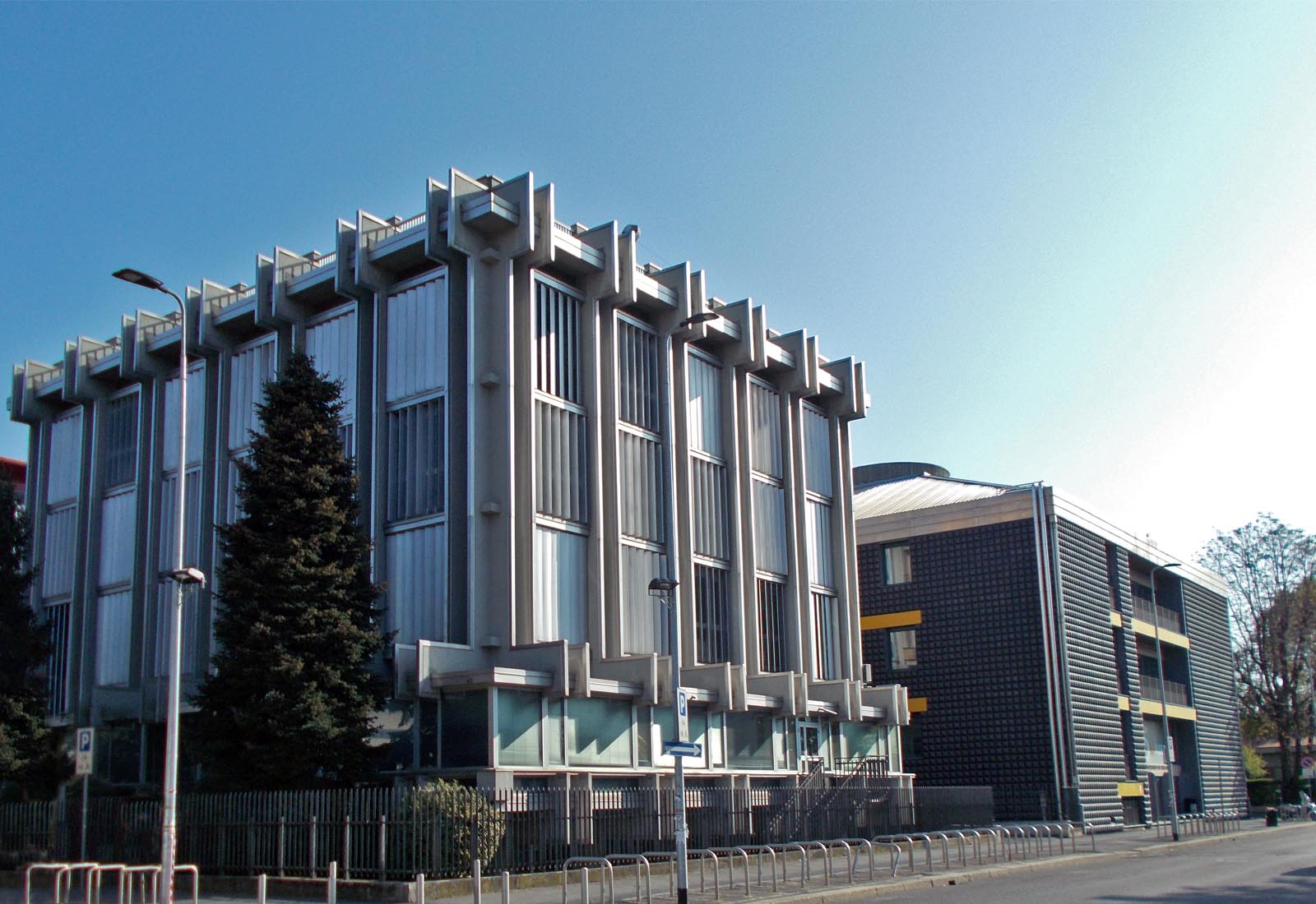 Building 24 Politecnico di Milano - View of the South West facade