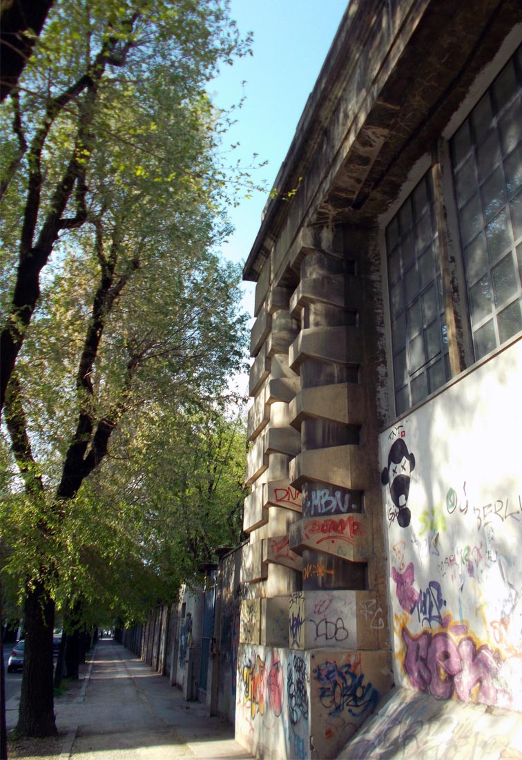 Photonics laboratories Politecnico di Milano - Detail of the facade