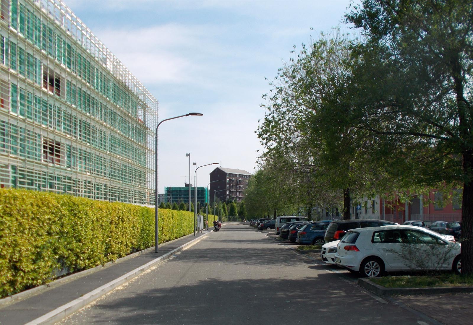 Urbanization works Grazioli area Milan - View of the parking lots in via Cialdini