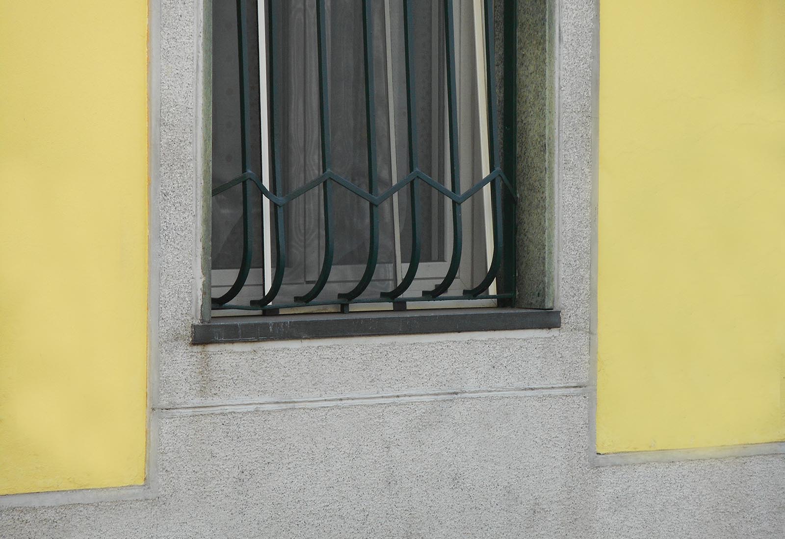 Residential courtyard building renovation in Sant'Ilario di Nerviano – Detail of the facade