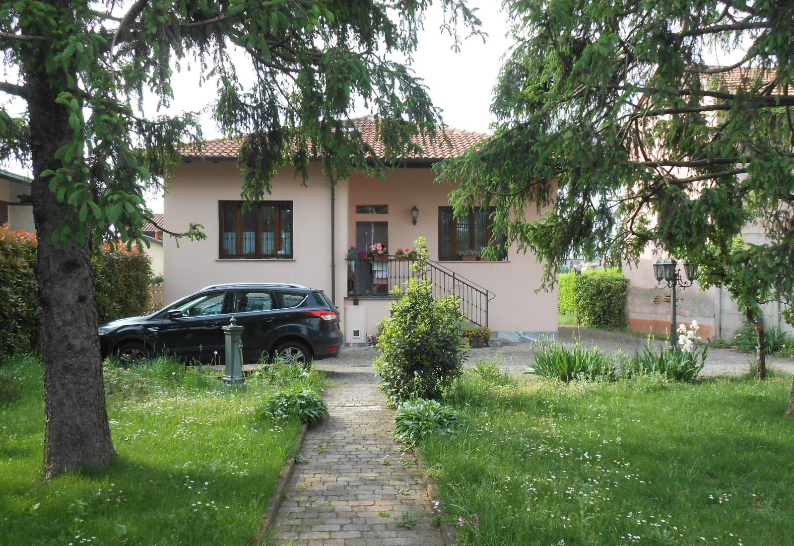 Conformity assessment for a house in Robecchetto con Induno - View