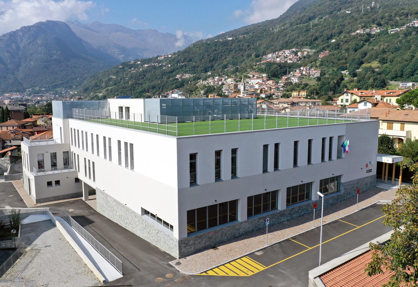 Primary school in Gravedona - Aerial view of the northern front