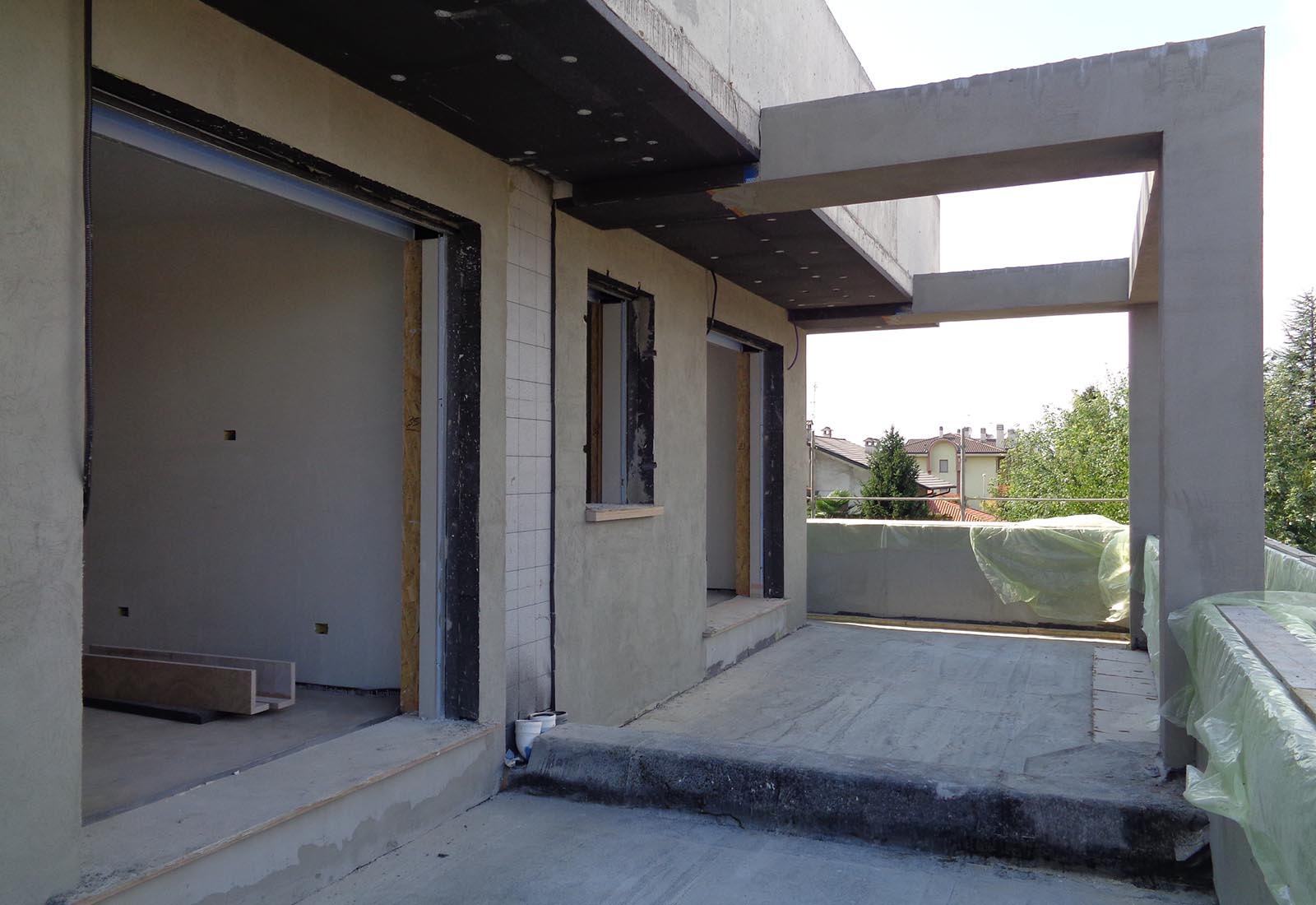 Residential building in Legnano street in Pregnana Milanese - The building site