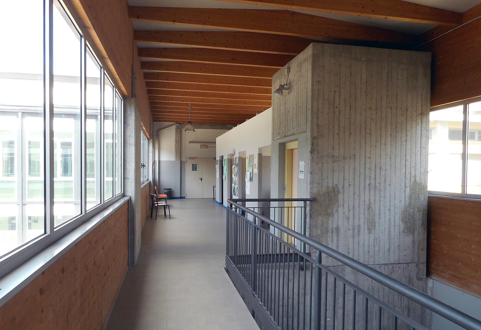 High school renovation in Melegnano - Interior of the new connecting building