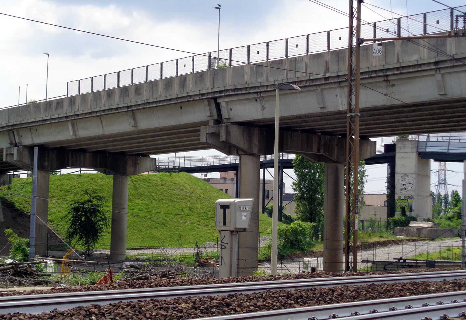 Railroad overpass renovation in Rho - View