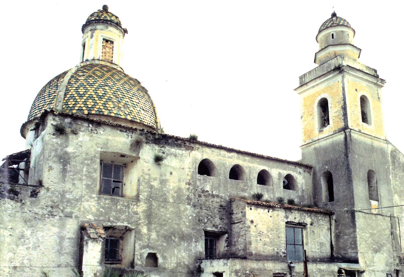 Compensazioni ambientali per centrale Enel di Garigliano - Vista dell'ex convento da recuperare