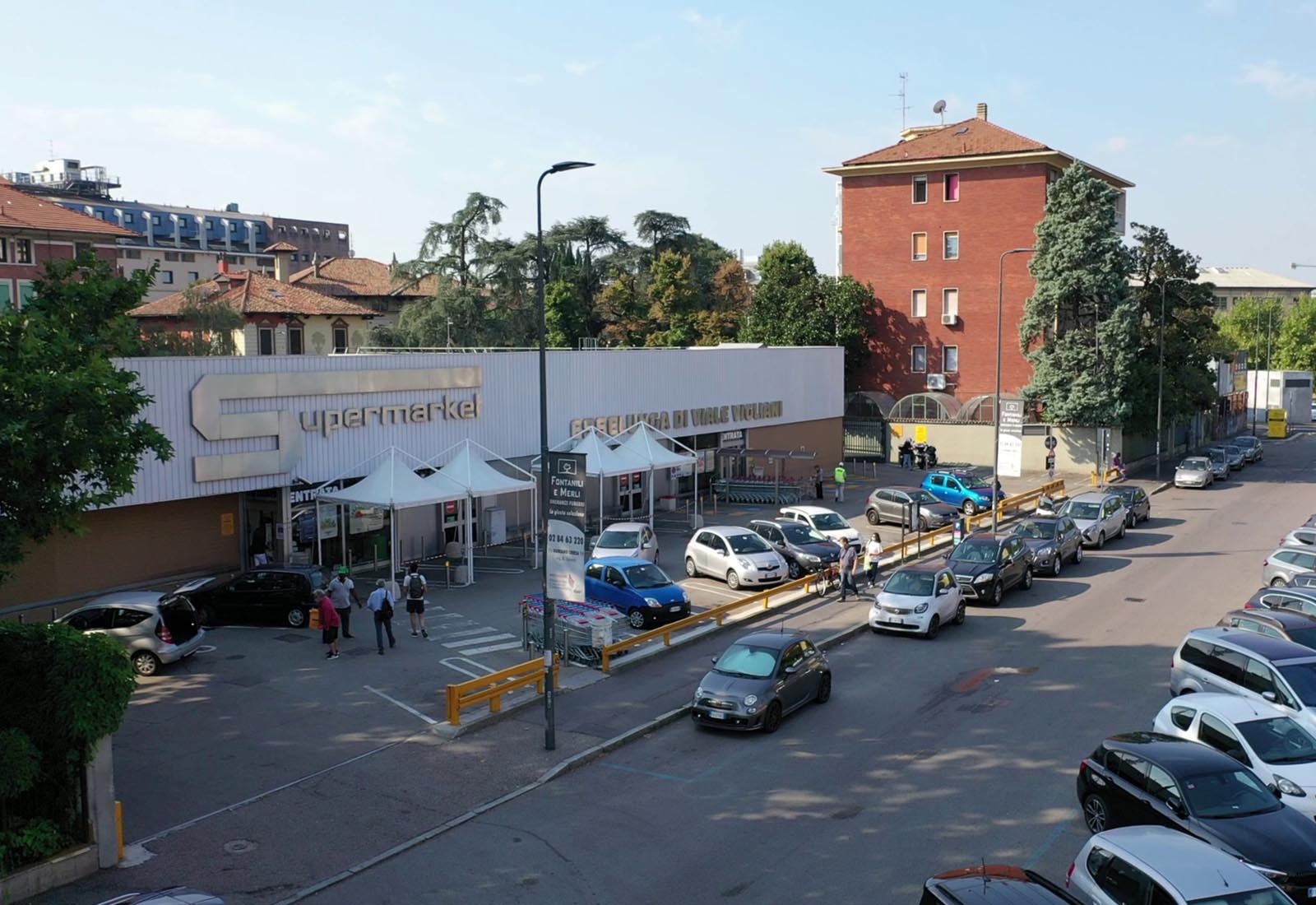 Esselunga Vigliani shopping center Milan - View