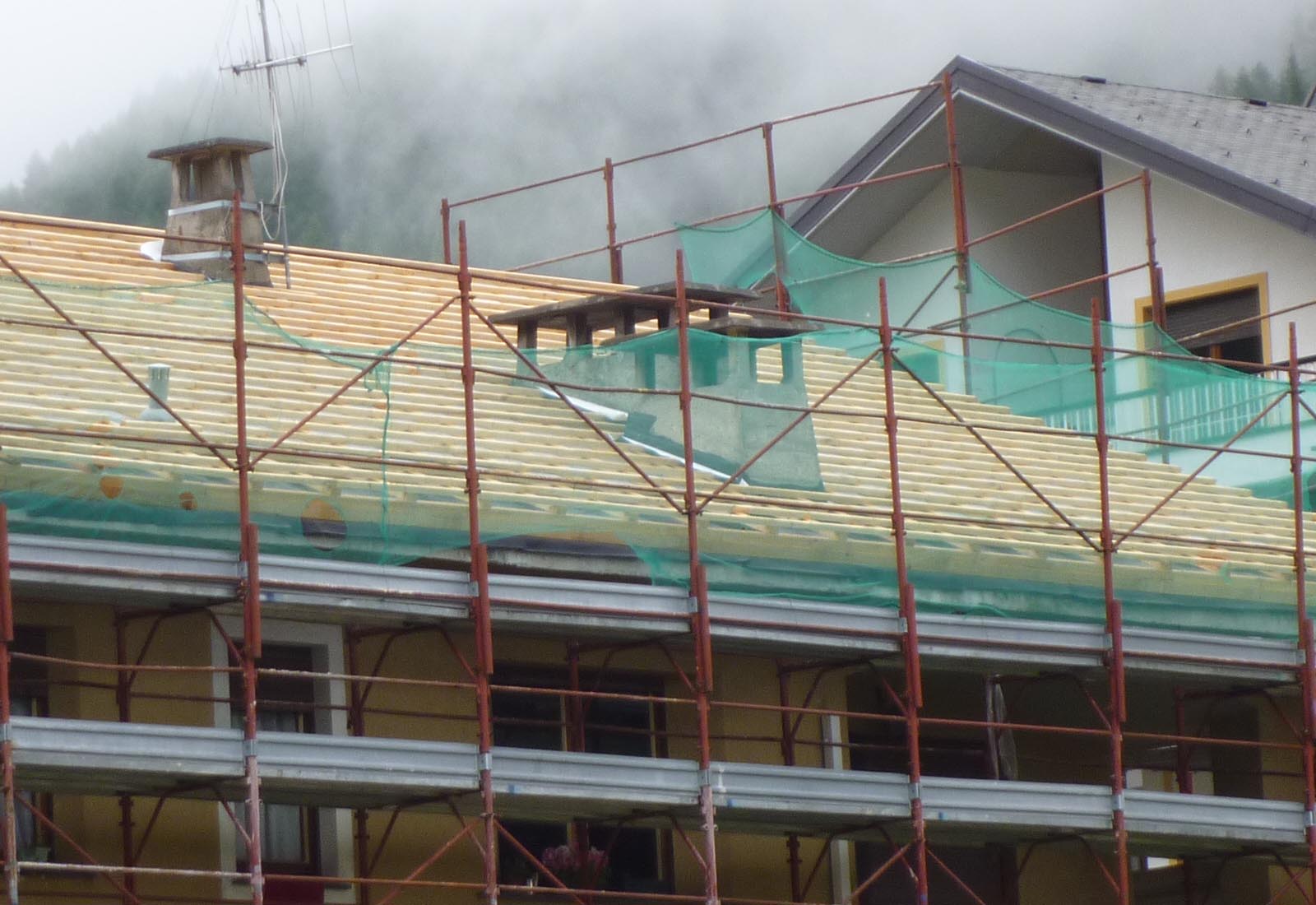 Residential building renovation in Aprica - Roof renewal