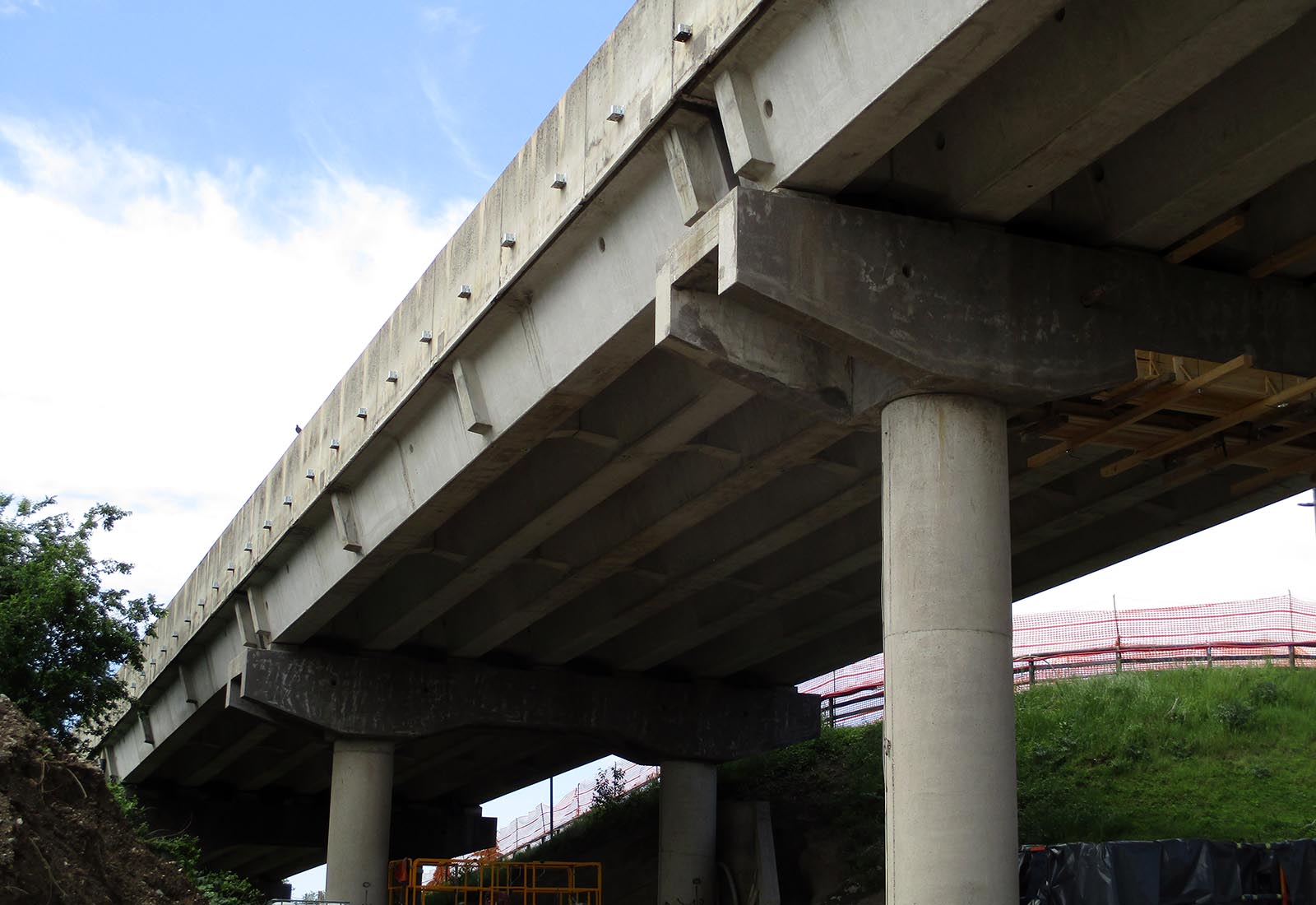 Railroad overpass renovation in Rho - The construction site