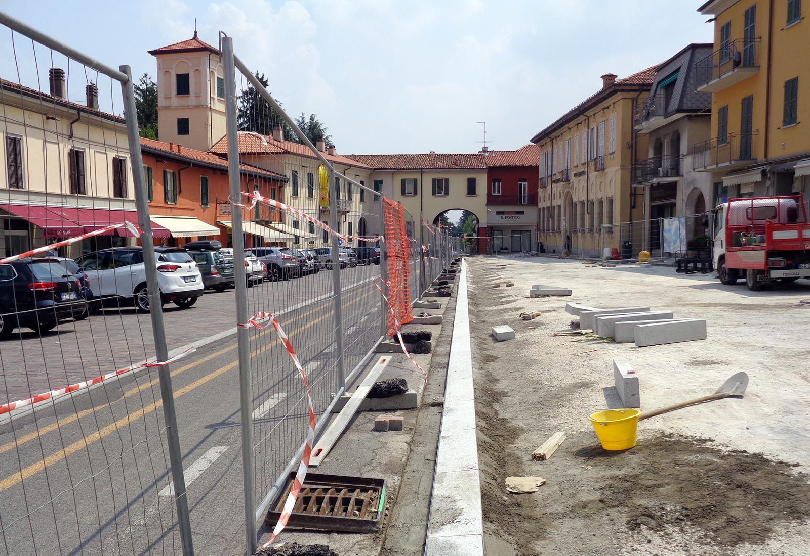 Piazza Libertà ad Appiano Gentile - Il cantiere