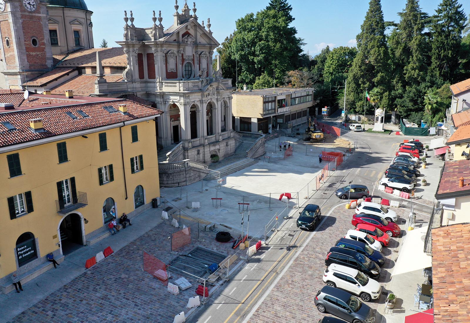 Piazza Libertà ad Appiano Gentile - Il cantiere