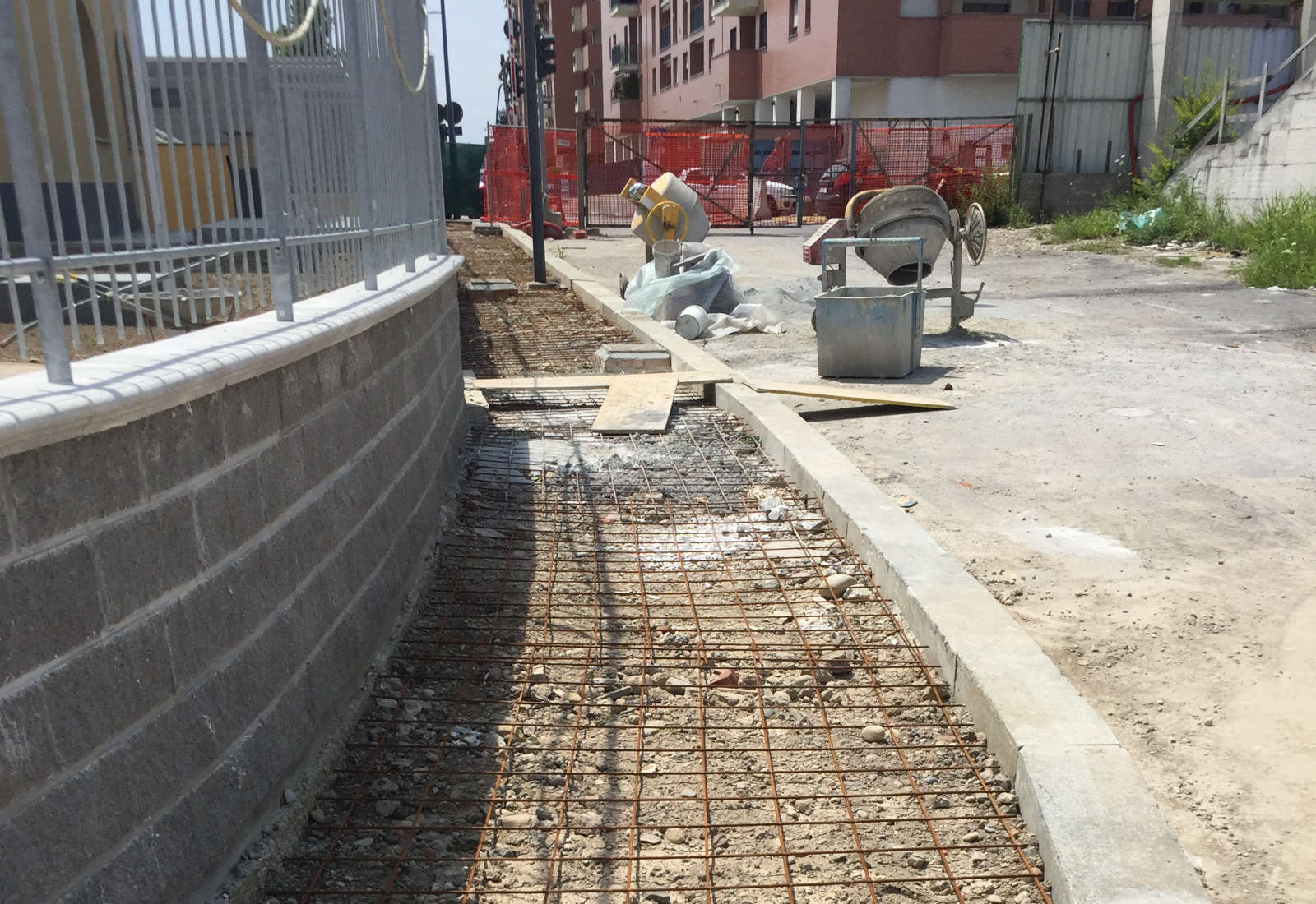 Redevelopment of Caduti in missioni di pace street in Milan - The construction site