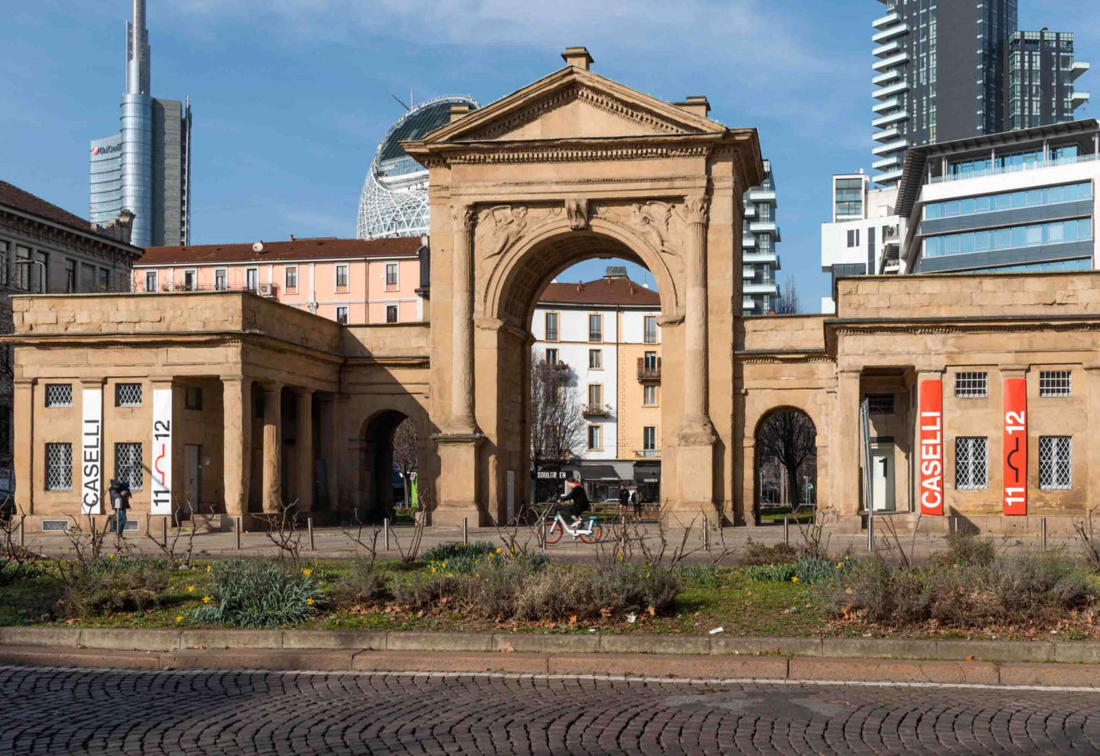 Vespucci street and Principessa Clotilde square in Milan - View