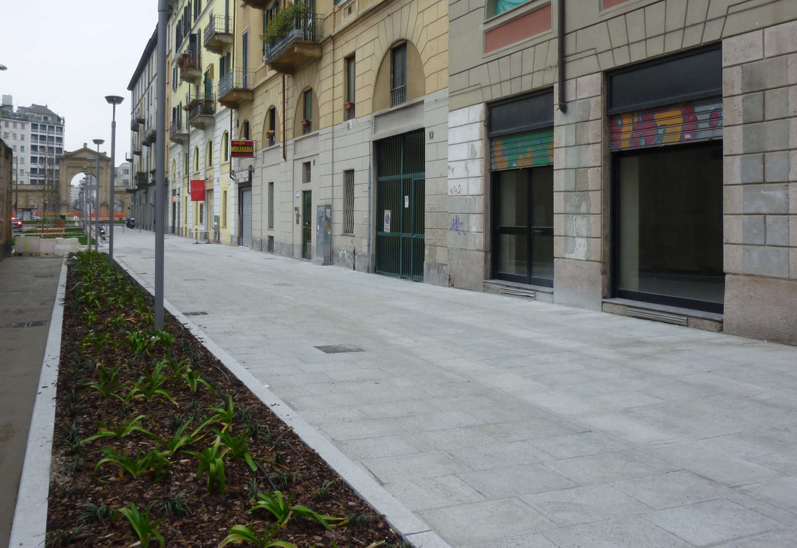 Vespucci street and Principessa Clotilde square in Milan - The construction site