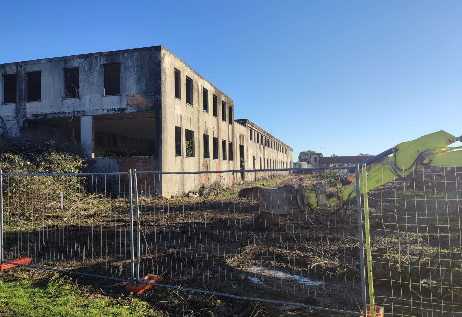 Landscaping of the Panigadi farmhouse in Lainate - Demolitions