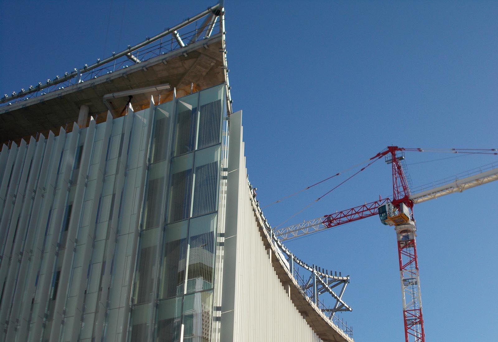 Hospital building in Ospedale San Raffaele in Milan - View