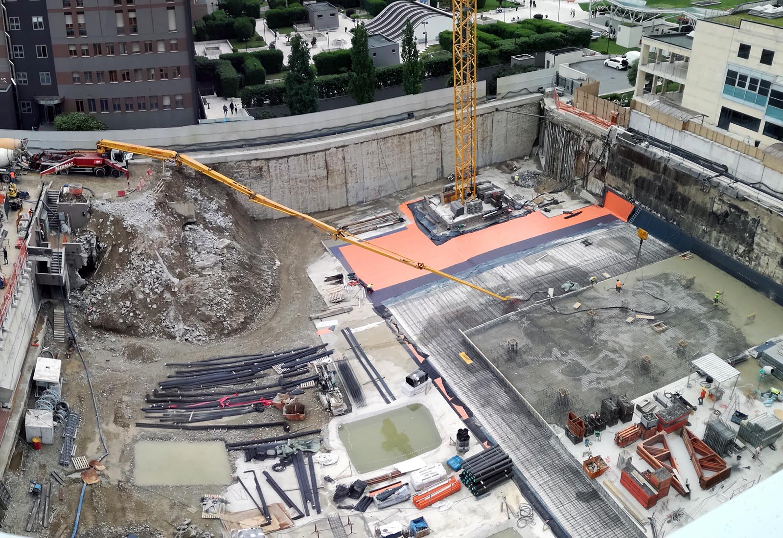 Hospital building in Ospedale San Raffaele in Milan - Foundation casting