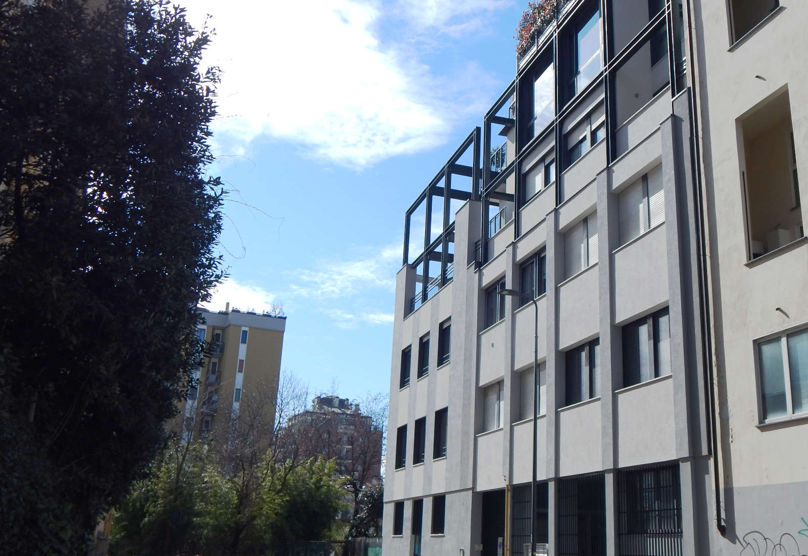 Condominio via Andrea Ponti, 20 a Milano - Vista