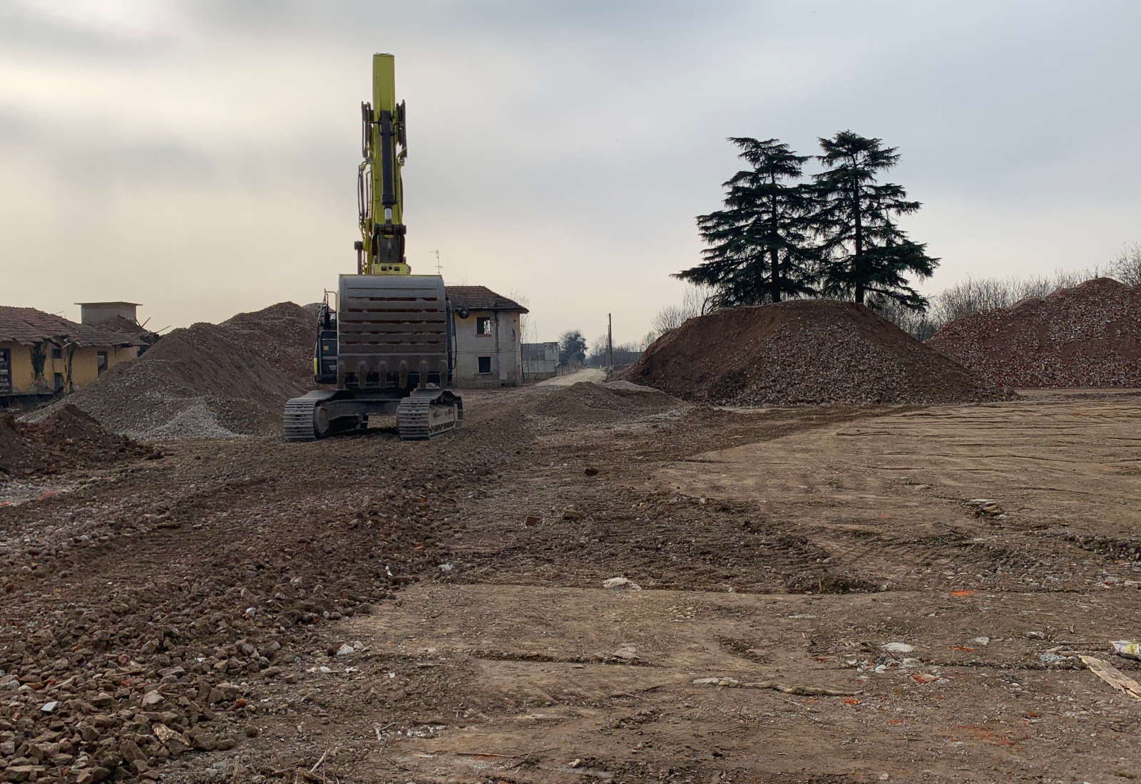 Sistemazione paesaggistica di cascina Panigadi a Lainate - Preparazione della nuova ciclabile