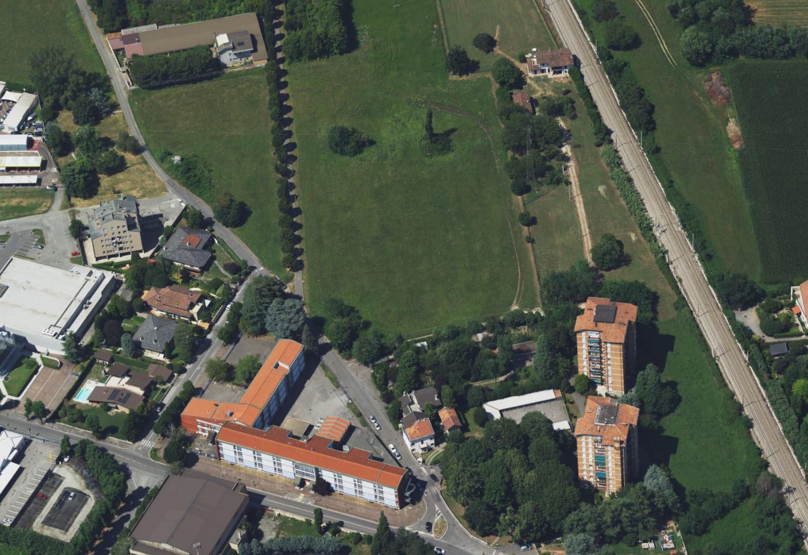 Sports fields and service building in Seregno - Aerial view of the intervention area