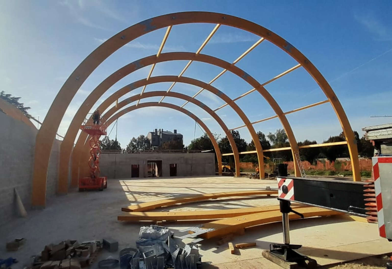 Sports fields and service building in Seregno - The construction site