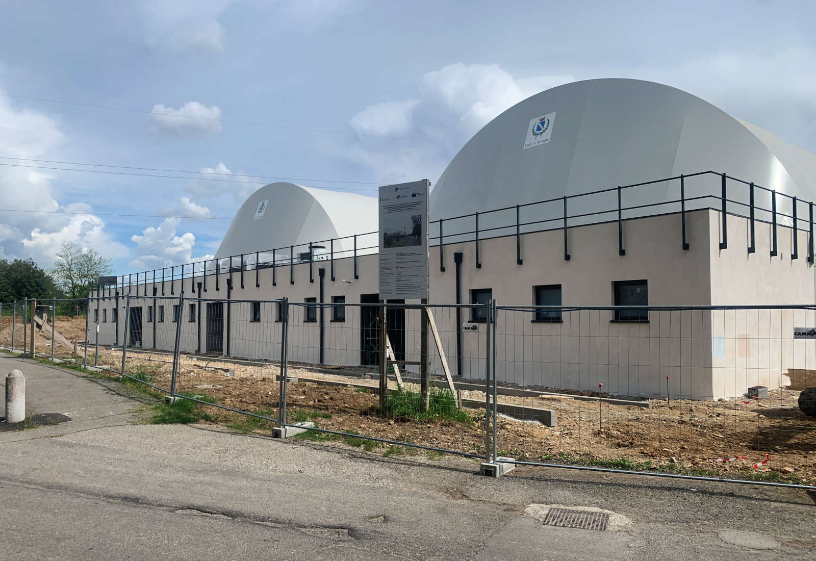 Sports fields and service building in Seregno - The construction site