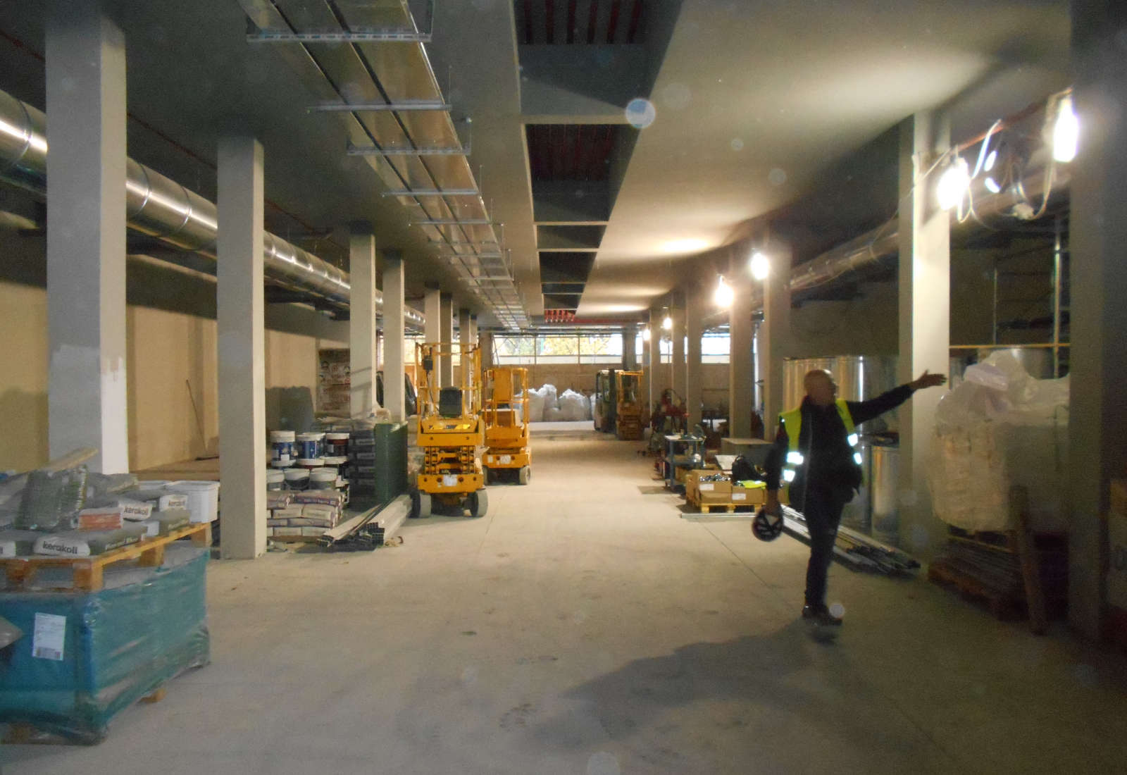 Esselunga shopping center in Monte Rosa street in Milan - The construction site