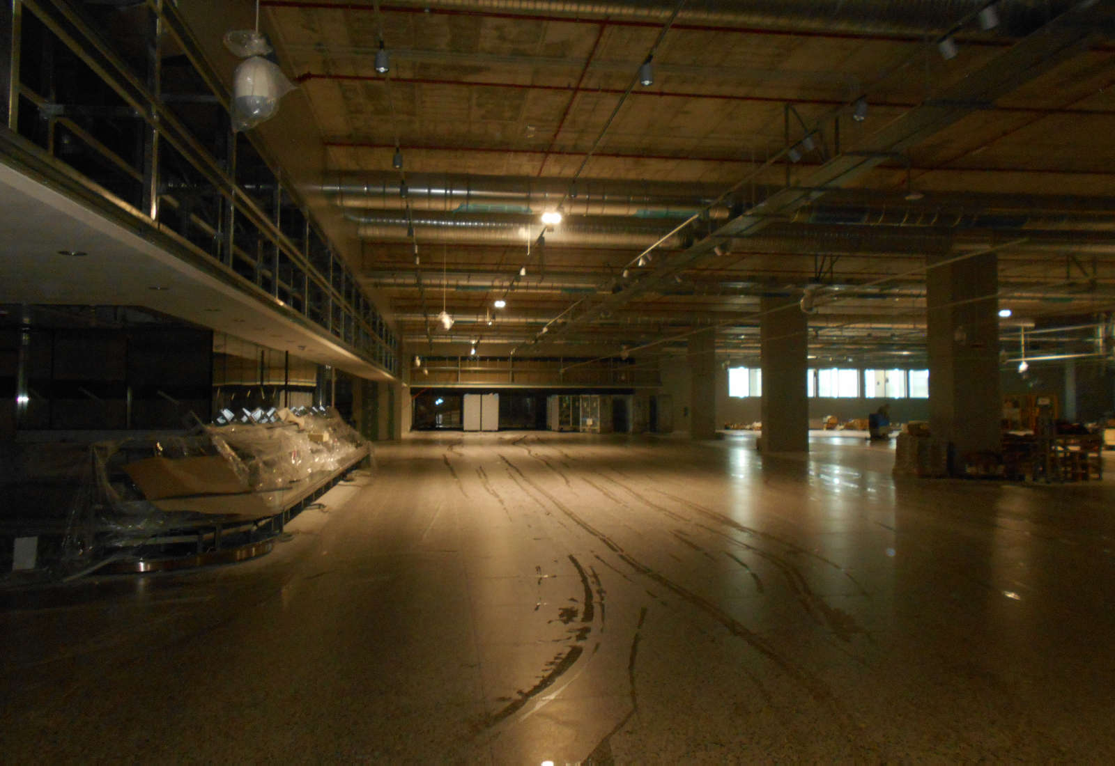 Esselunga shopping center Cascina Merlata in Milan - The construction site