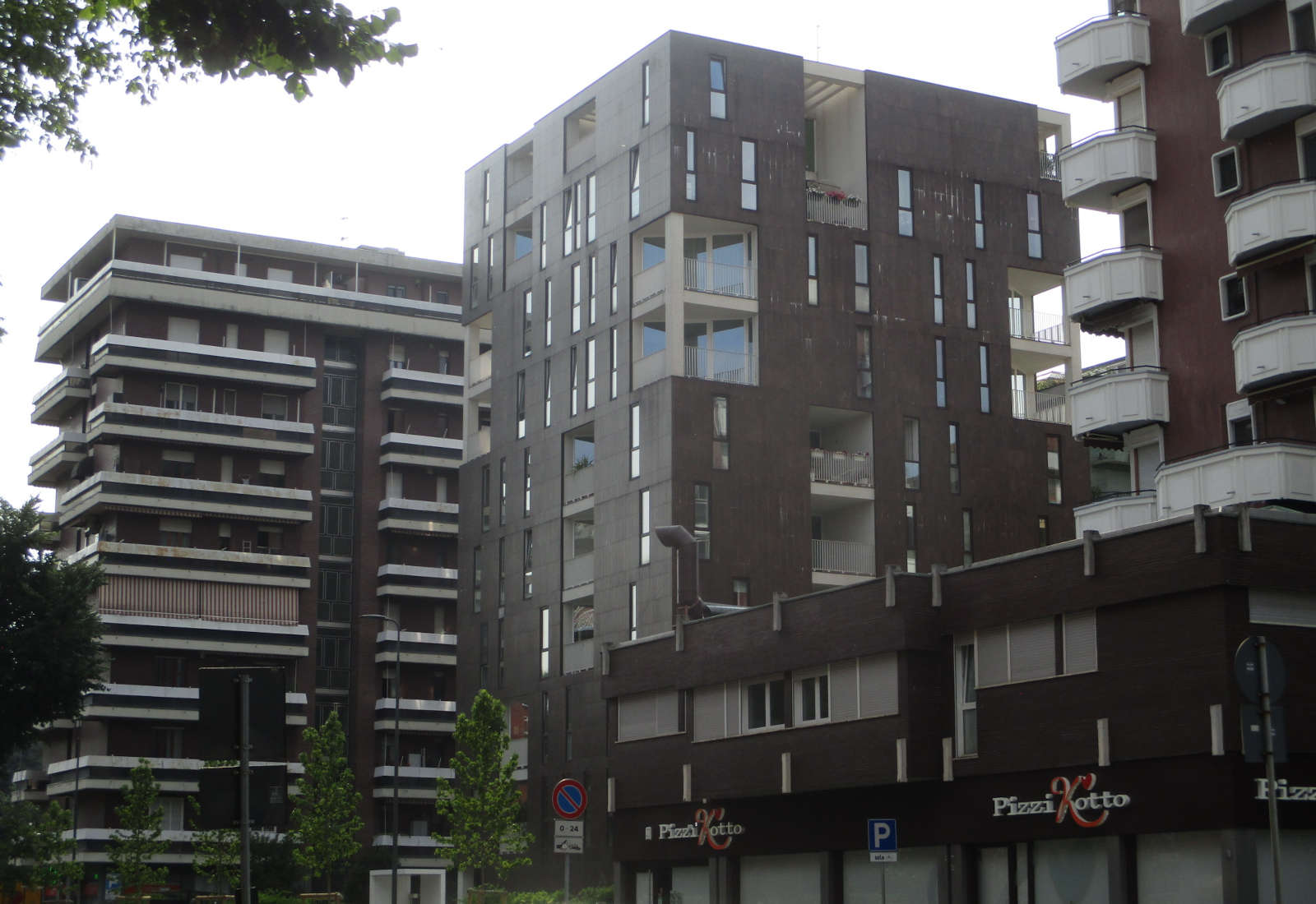 Residential ensemble in Soderini street, Milan - View