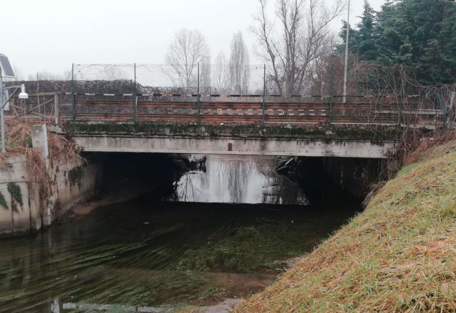 San Martino street bridge over the Olona river in Rho - View