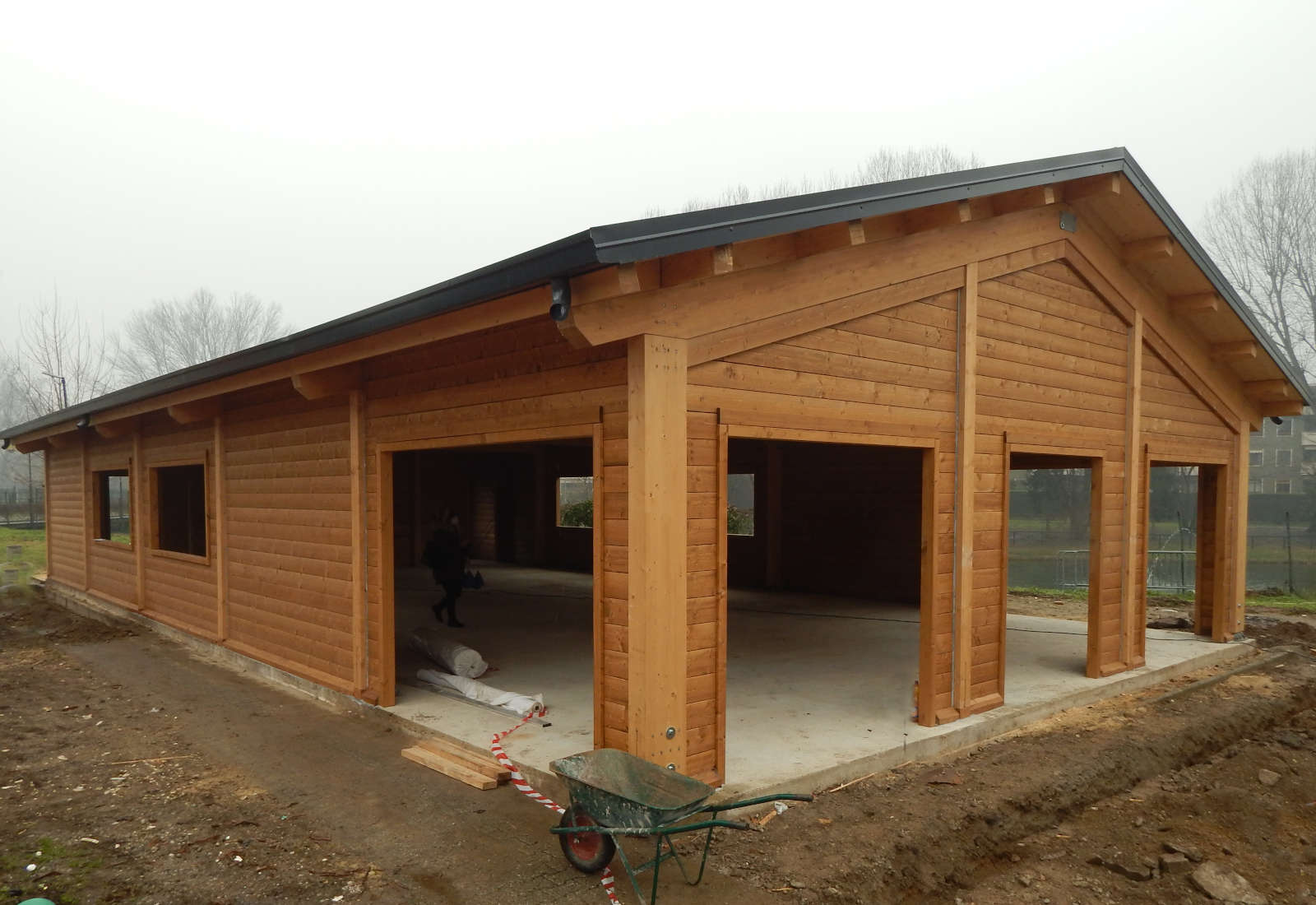 Wooden building for services in public park, Buccinasco - View