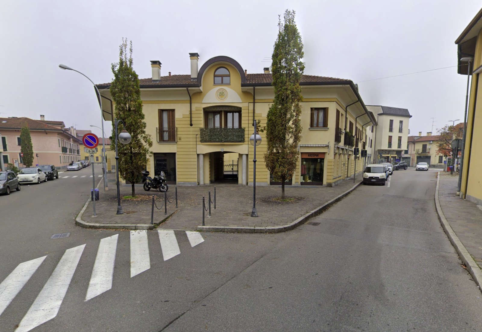 Residential ensemble courtyard in Brisa street, Parabiago - View