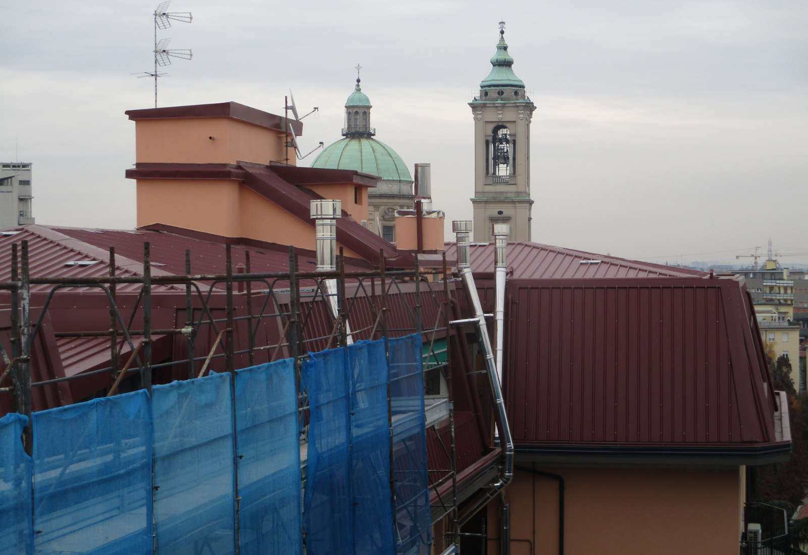 Residential ensemble in Europa street in Rho - The building site